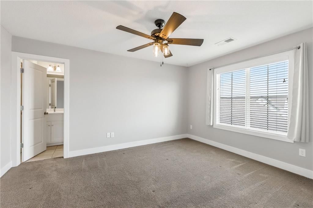 Photo 39 of 59 - 8200 N Sycamore Avenue, Kansas City, MO 64158