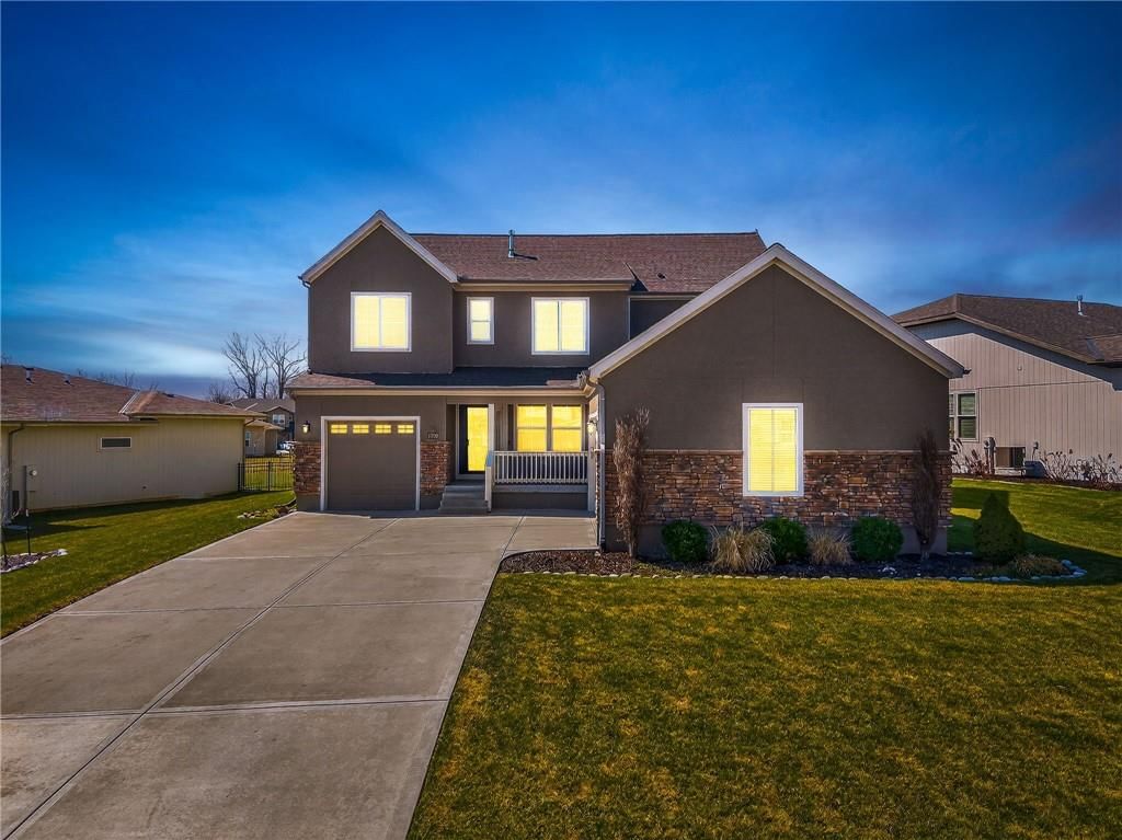 Photo 49 of 59 - 8200 N Sycamore Avenue, Kansas City, MO 64158
