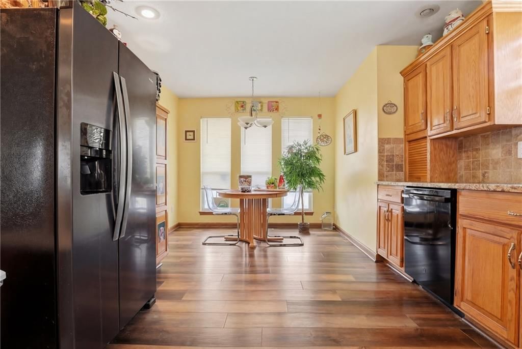 220 SW Seaside Sparrow Street — photo 5