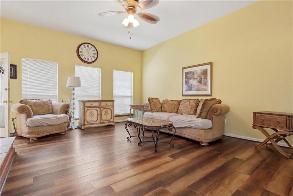 220 SW Seaside Sparrow Street — photo 7