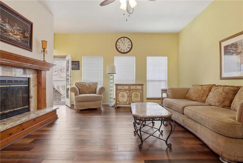 220 SW Seaside Sparrow Street — photo 8
