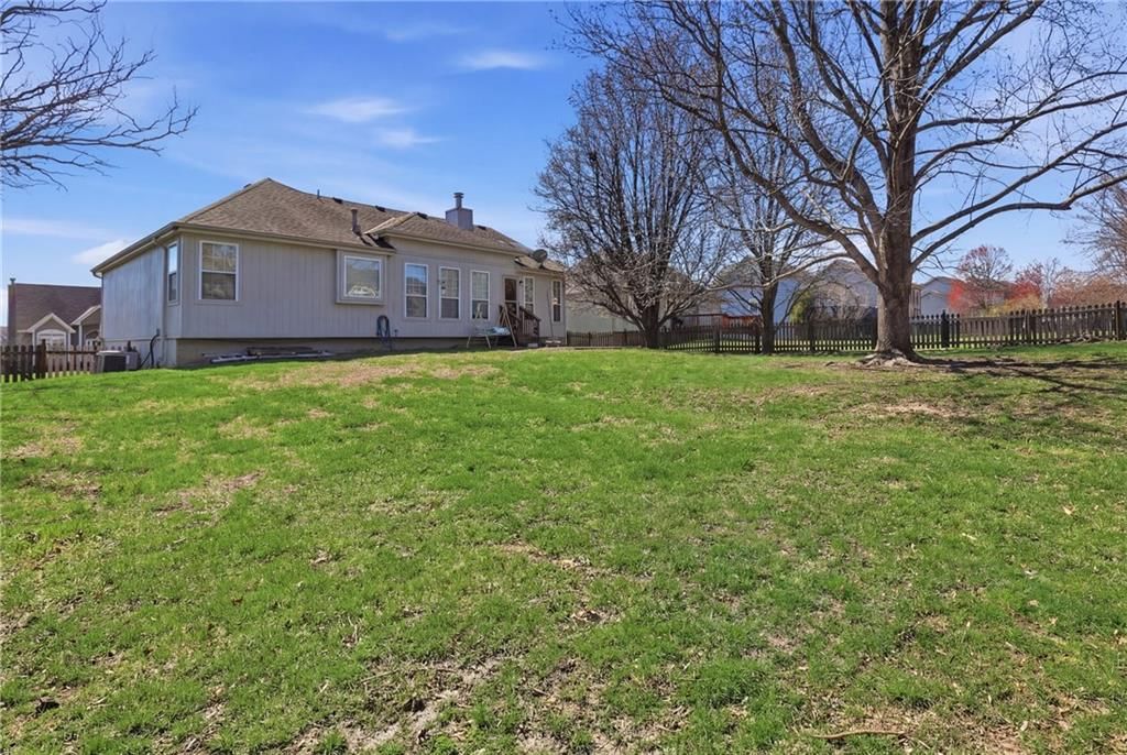 220 SW Seaside Sparrow Street — photo 22