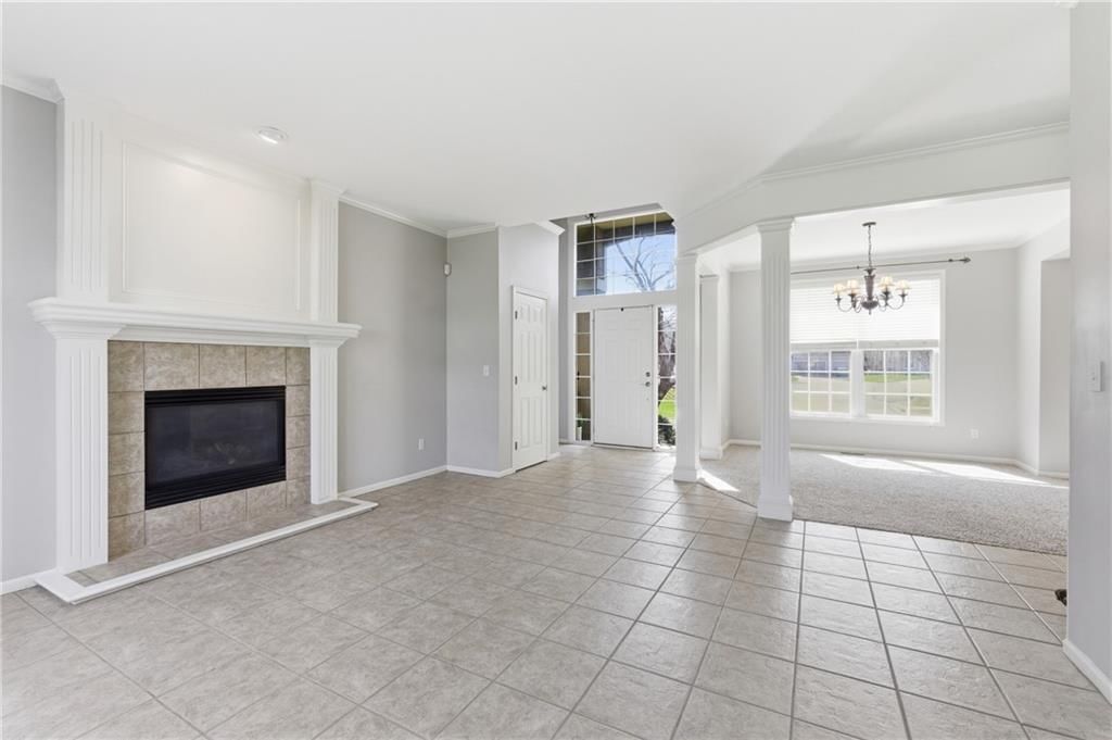 21516 W 99th Street — photo 4