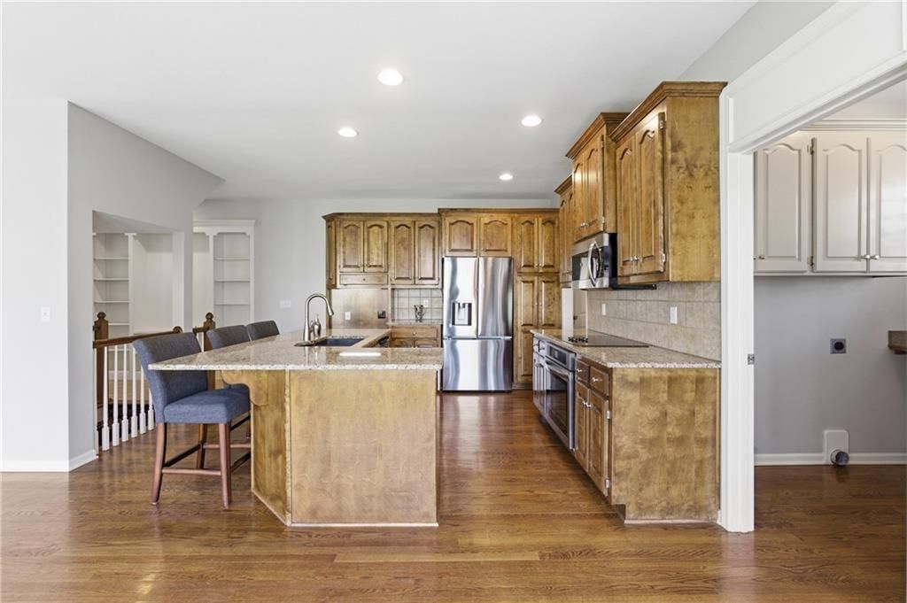 21516 W 99th Street — photo 11