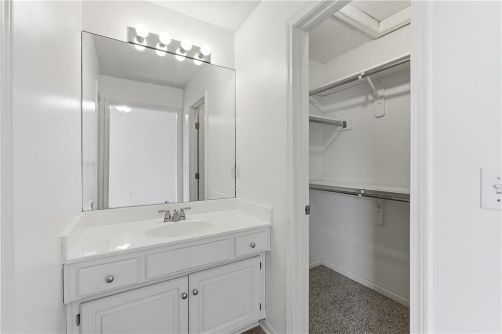 21516 W 99th Street — photo 24