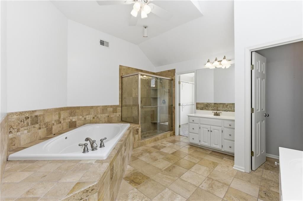 21516 W 99th Street — photo 32