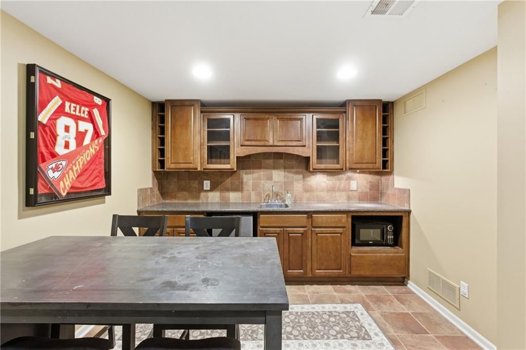 21516 W 99th Street — photo 39