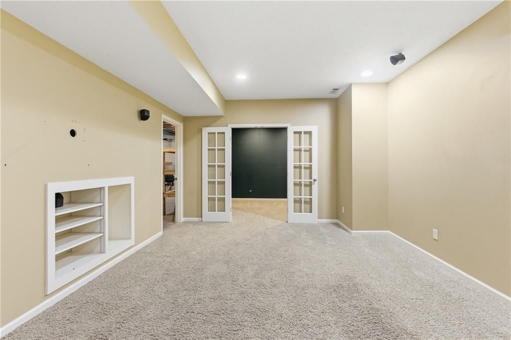 21516 W 99th Street — photo 46