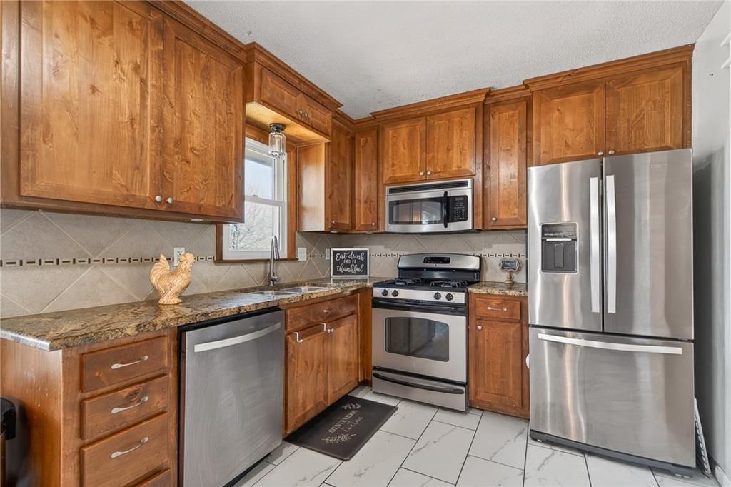7228 Lafayette Avenue — photo 9