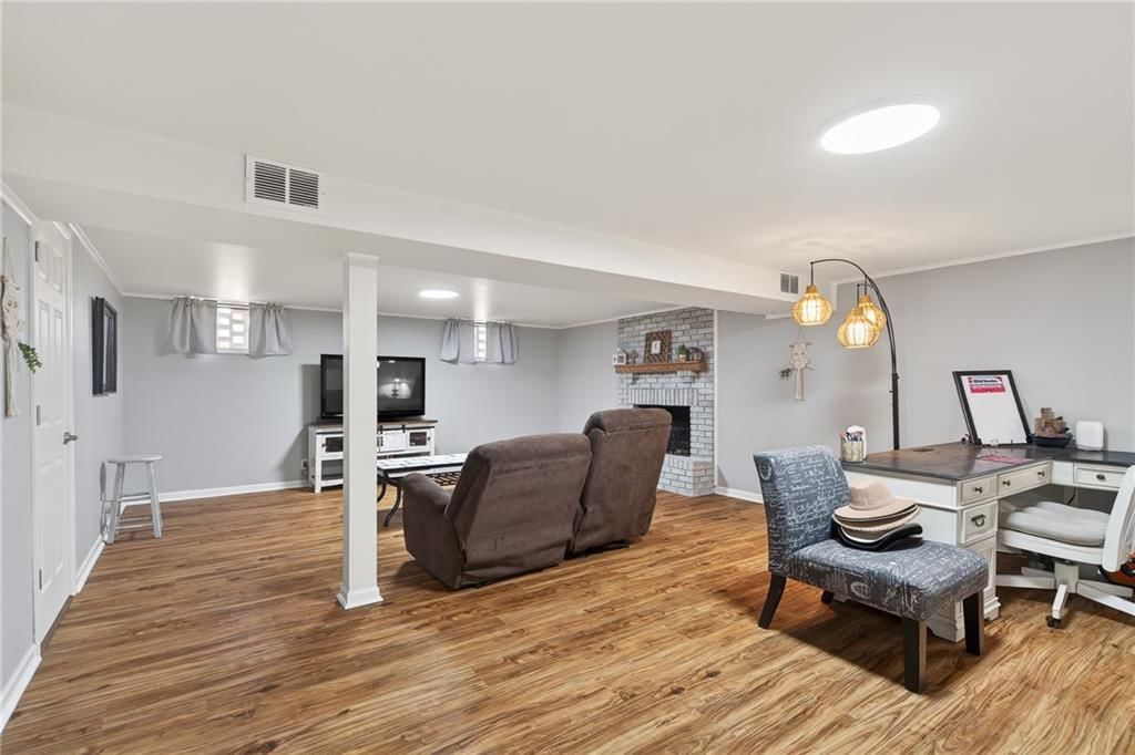 7228 Lafayette Avenue — photo 22