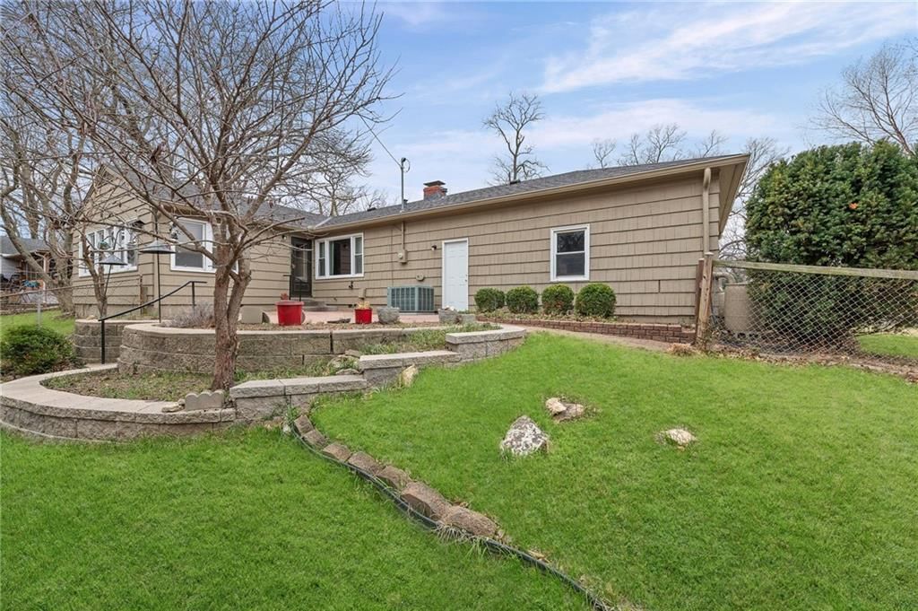 5305 N Cypress Avenue — photo 24