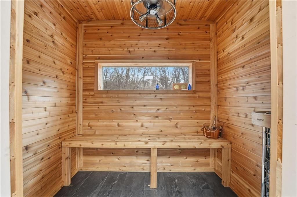 11155 Hubbard Road — photo 43