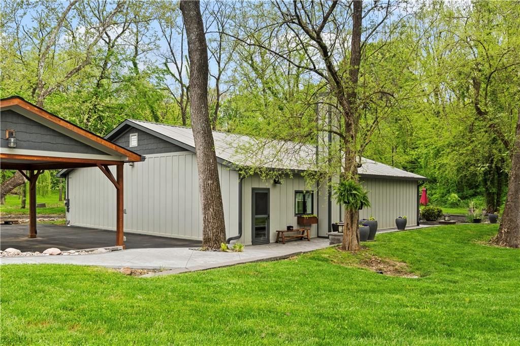 11155 Hubbard Road — photo 49
