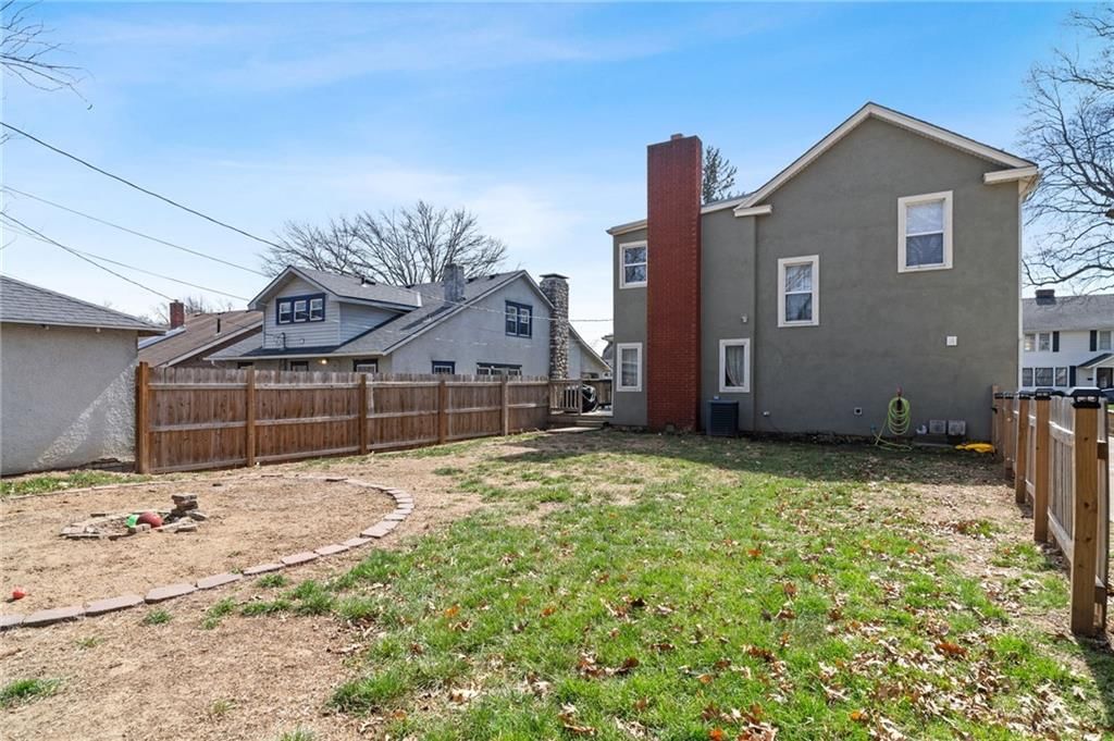 2709 Felix Street — photo 27