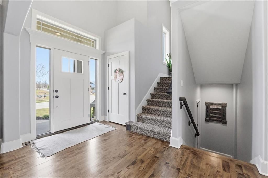 1009 SW Drake Circle — photo 3