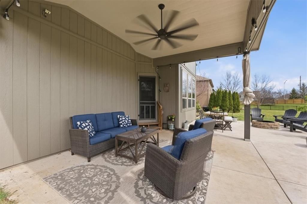 1009 SW Drake Circle — photo 37
