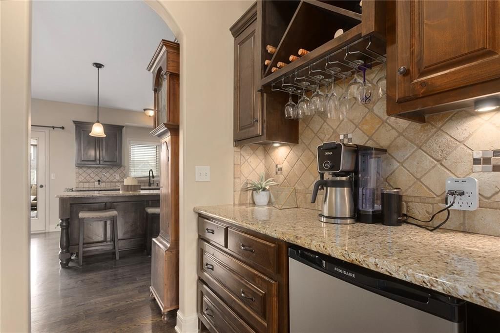 10205 NE 103rd Street — photo 3