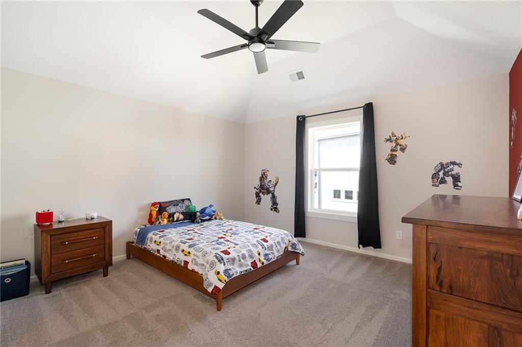 17929 Manor Street — photo 32