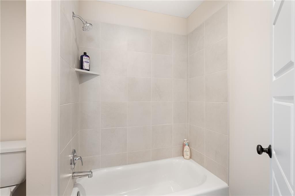 17929 Manor Street — photo 36