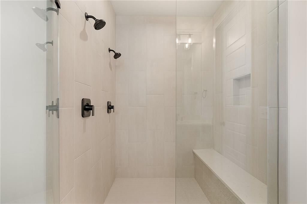 17929 Manor Street — photo 40
