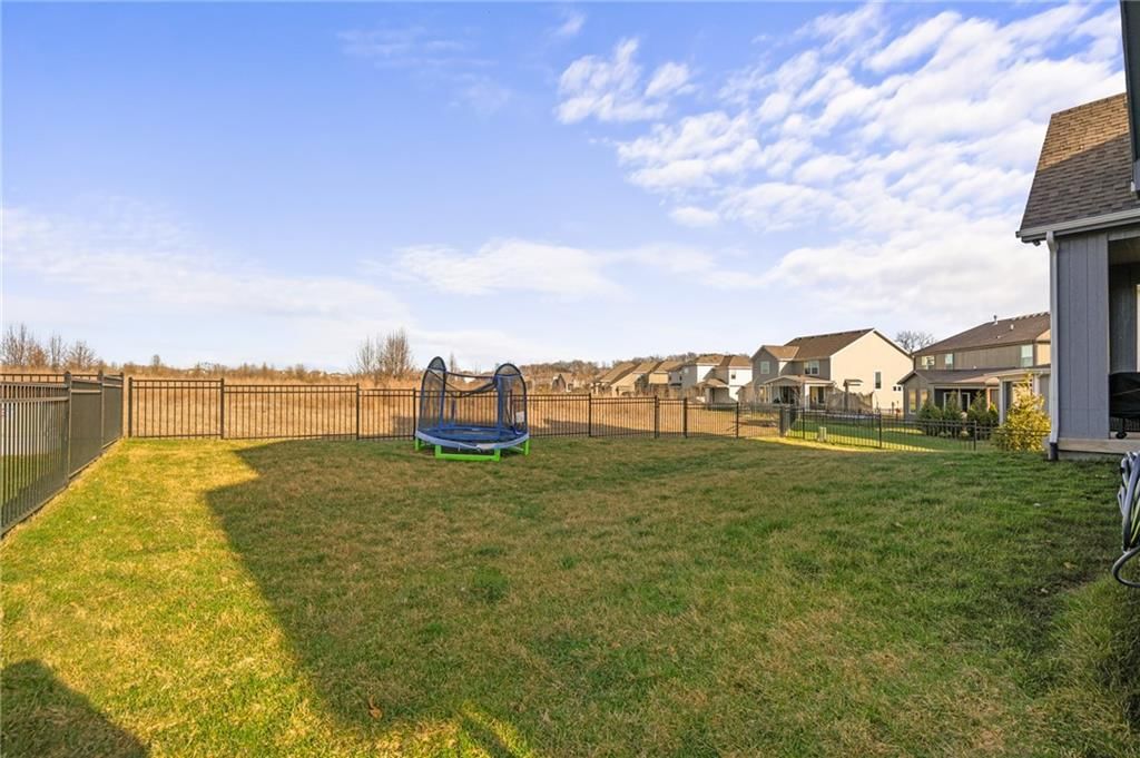 17929 Manor Street — photo 50