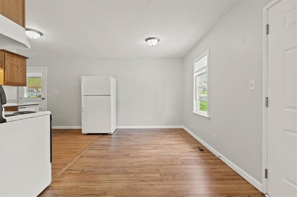 307 E 3rd Drive S — photo 5