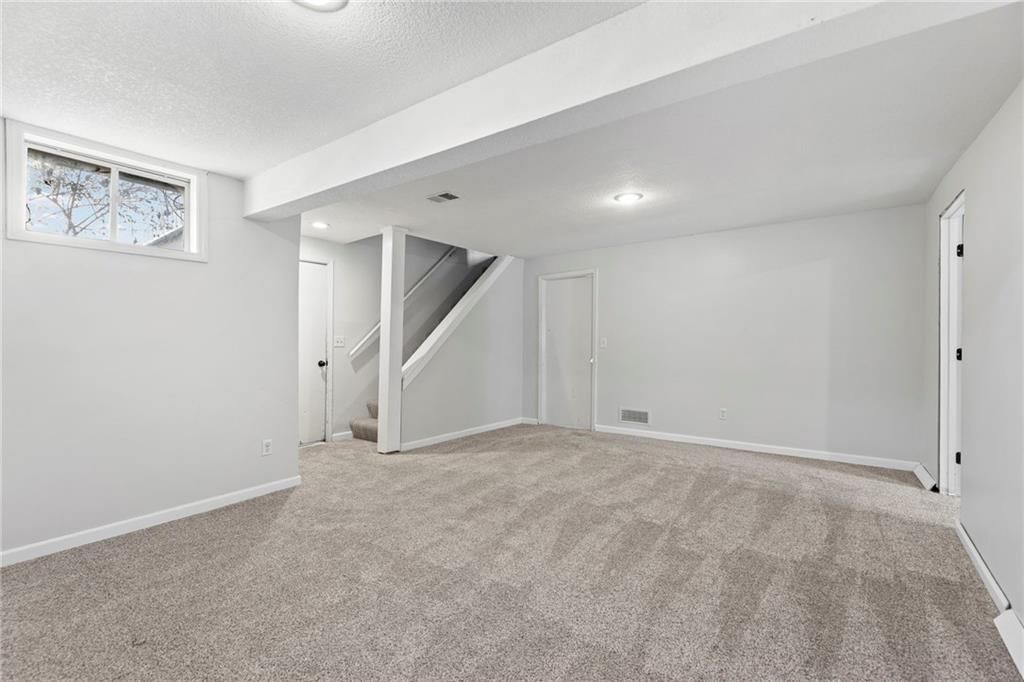 1212 E Frontier Lane — photo 28