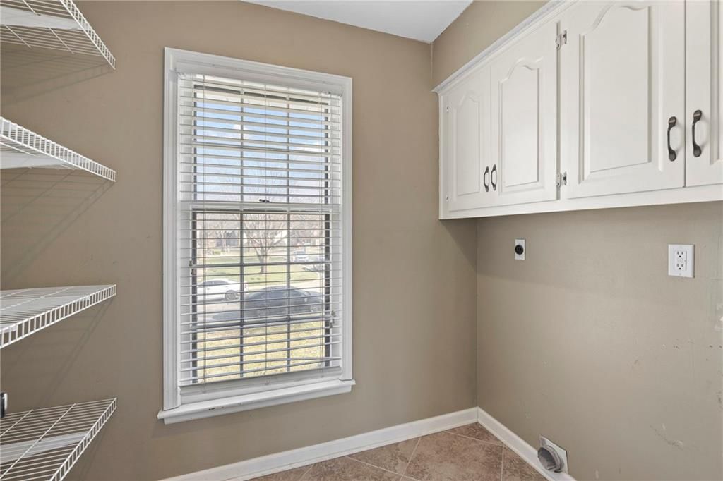 1212 E Frontier Lane — photo 33