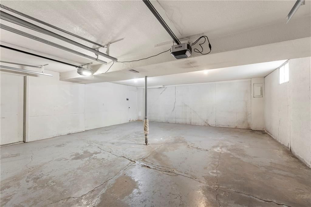 1212 E Frontier Lane — photo 36