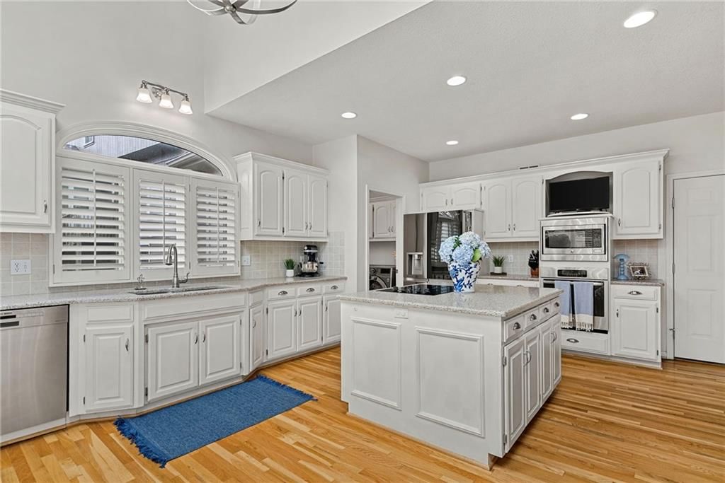 15209 Maple Court — photo 9