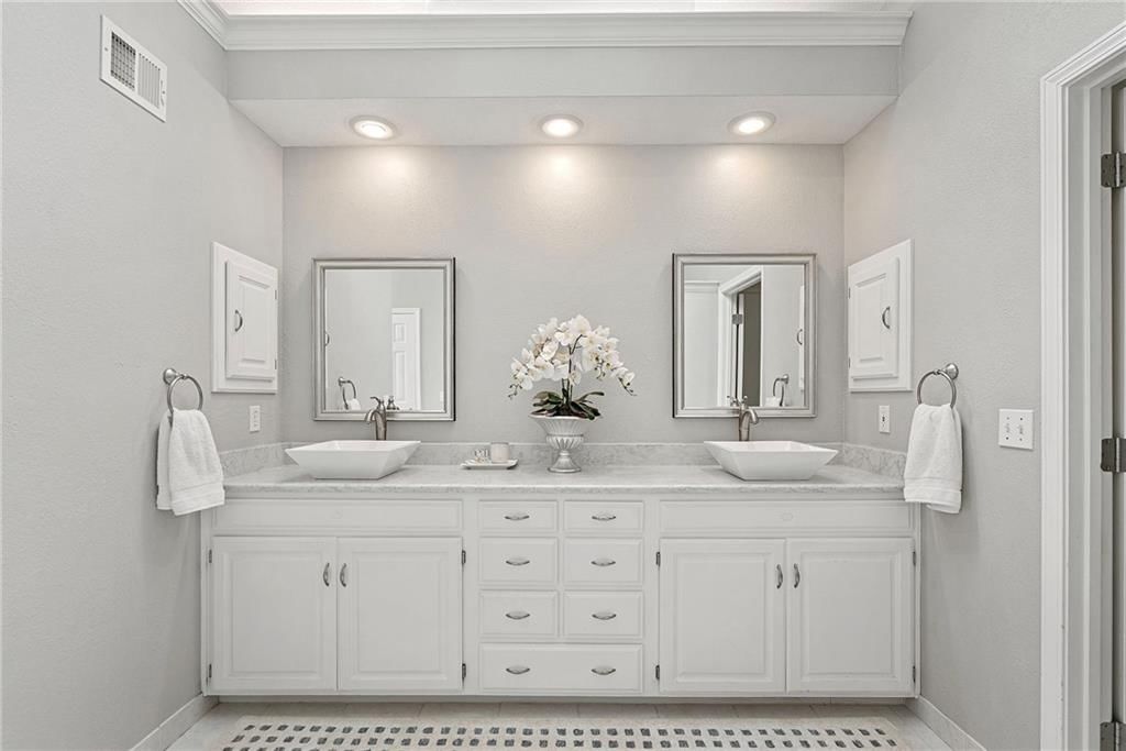15209 Maple Court — photo 17