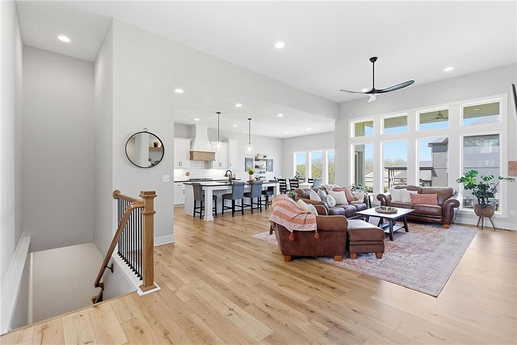 18120 N Peach Blossom Drive — photo 4