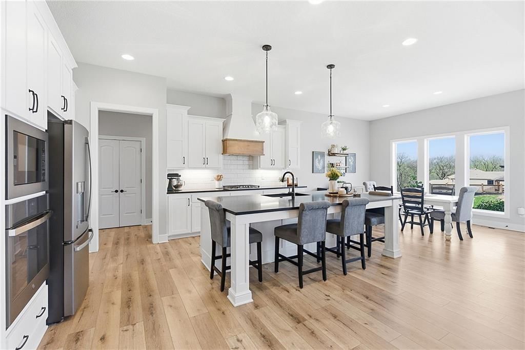18120 N Peach Blossom Drive — photo 8