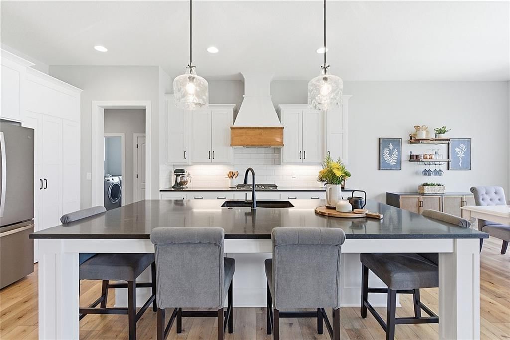 18120 N Peach Blossom Drive — photo 9