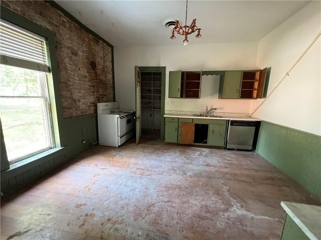 1802 Franklin Avenue — photo 12
