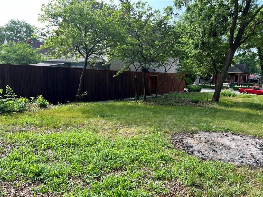 1802 Franklin Avenue — photo 29