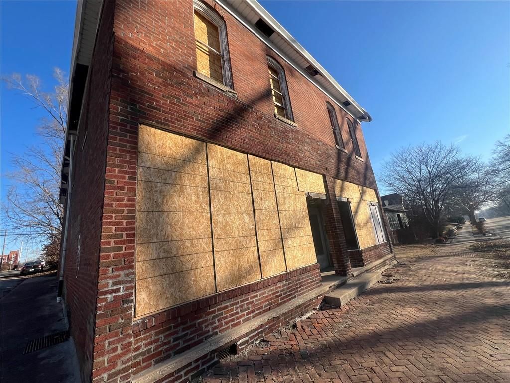 1802 Franklin Avenue — photo 34