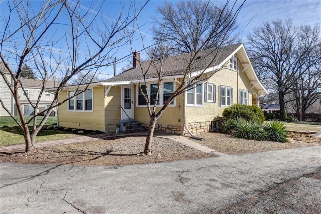 6914 Metcalf Avenue — photo 27
