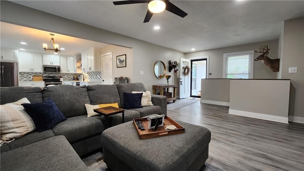 812 Apple Blossom Street — photo 7