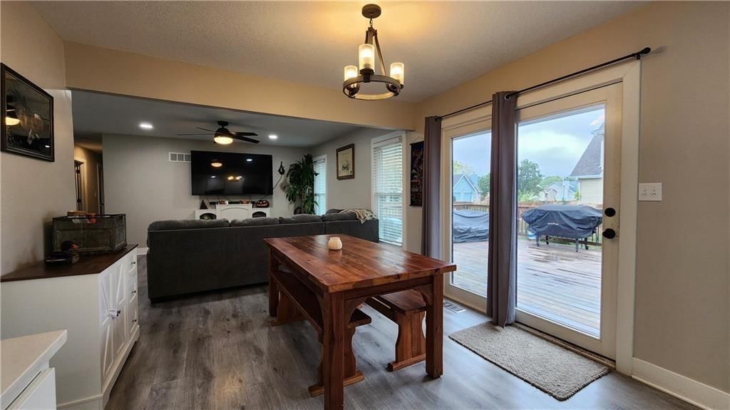 812 Apple Blossom Street — photo 12