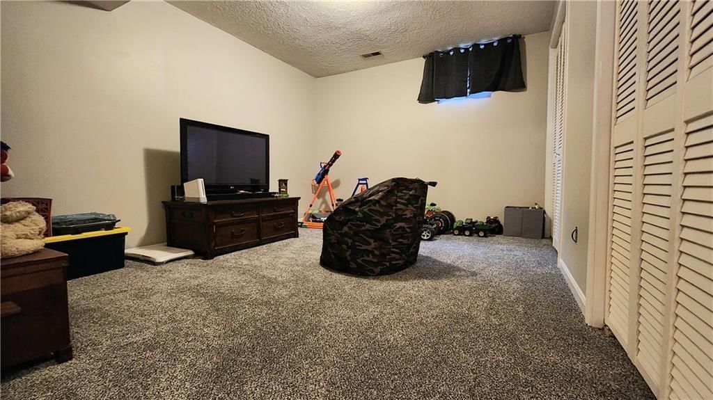 812 Apple Blossom Street — photo 36
