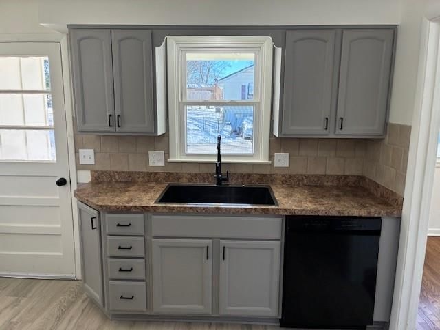 7317 Hedges Avenue — photo 40