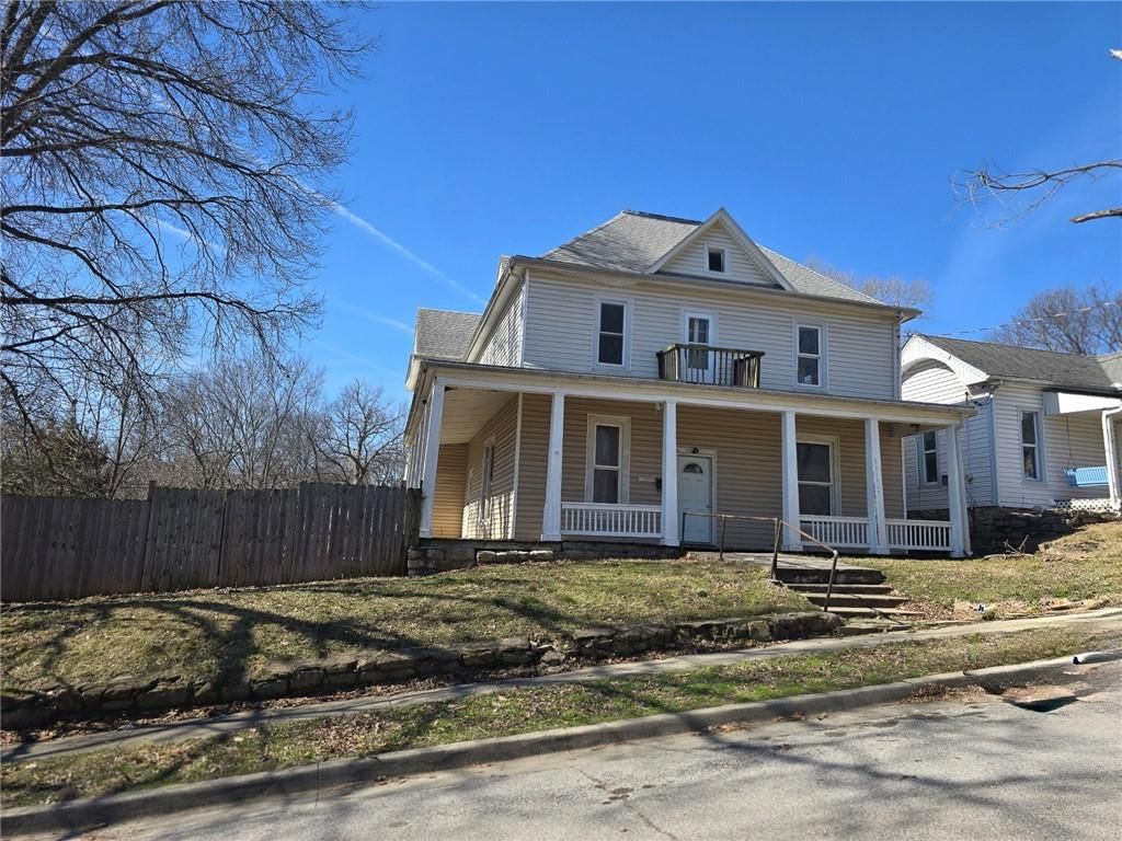 715 Magnolia Avenue — photo 2