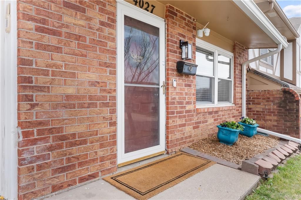4027 Hedges Avenue — photo 2