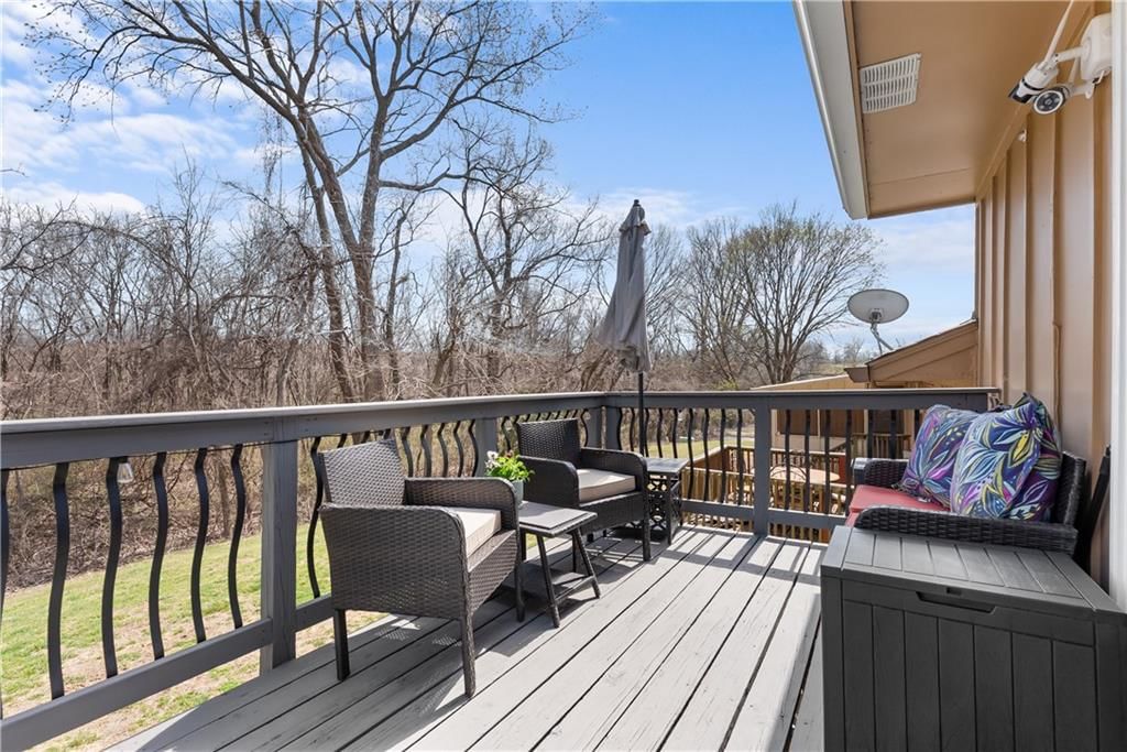 4027 Hedges Avenue — photo 22