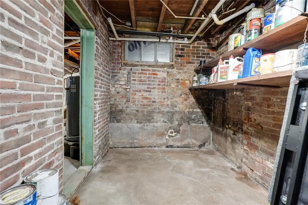214 E 15th Street — photo 44