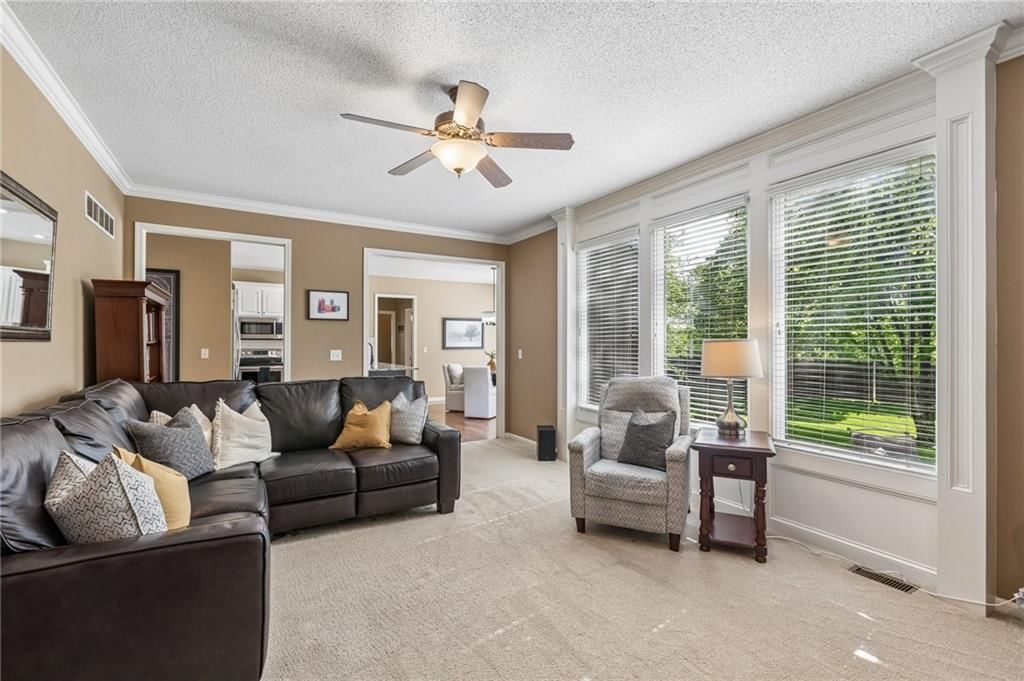 5837 Millbrook Street — photo 8