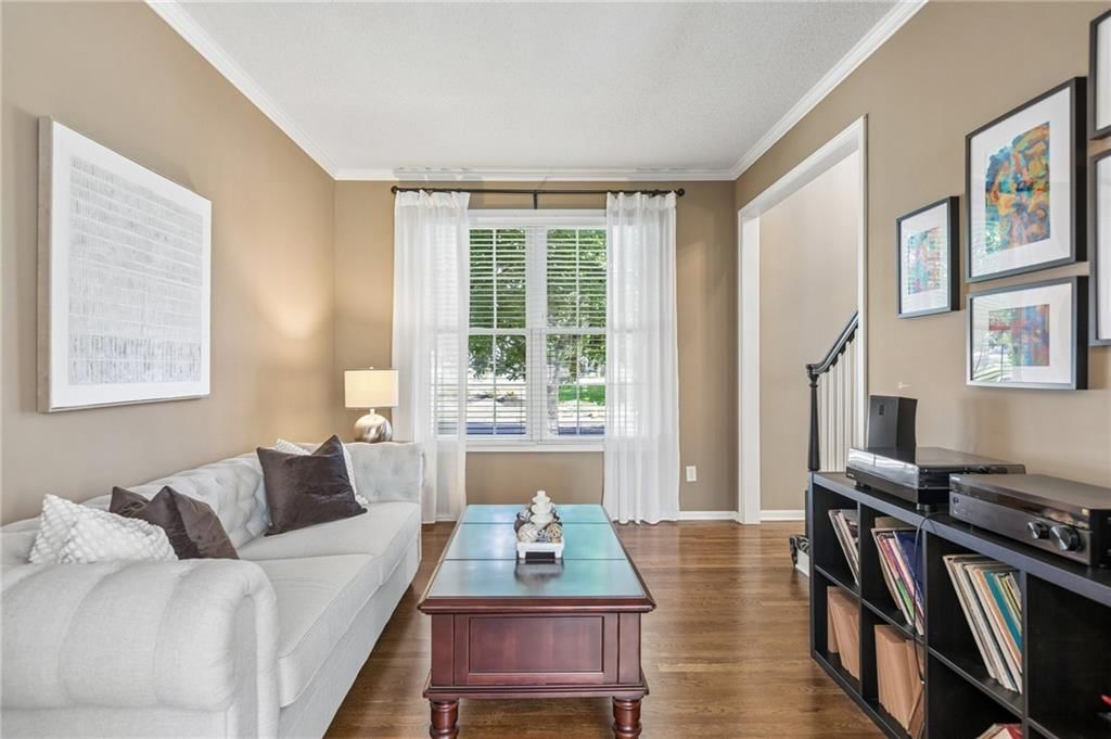 5837 Millbrook Street — photo 10