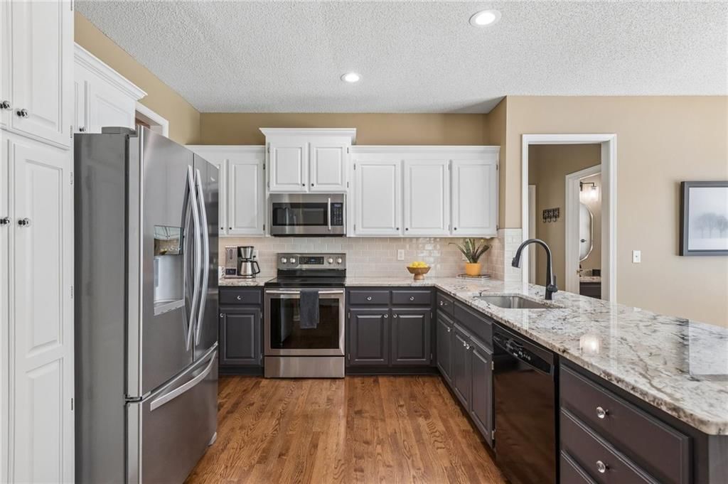 5837 Millbrook Street — photo 12