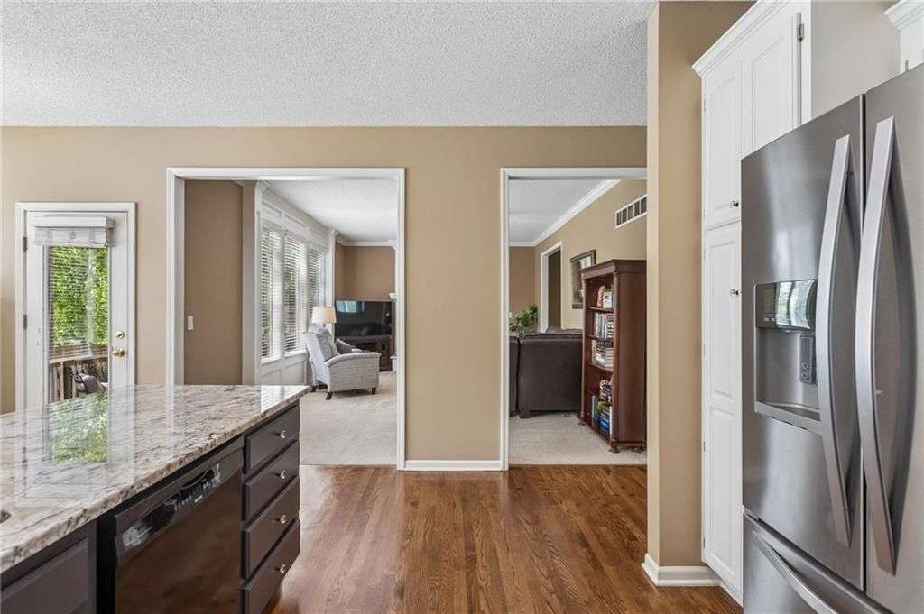 5837 Millbrook Street — photo 13